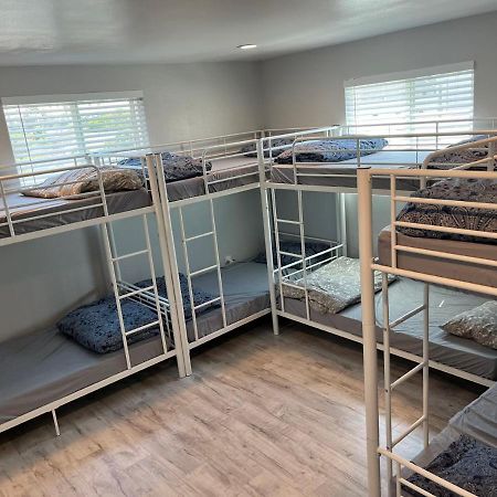 Modern Hostel In ロサンゼルス エクステリア 写真